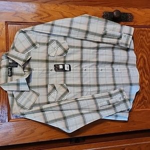 Women's Wrangler pearl snaps *NWT*